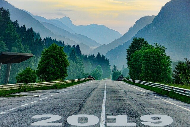 2019  
